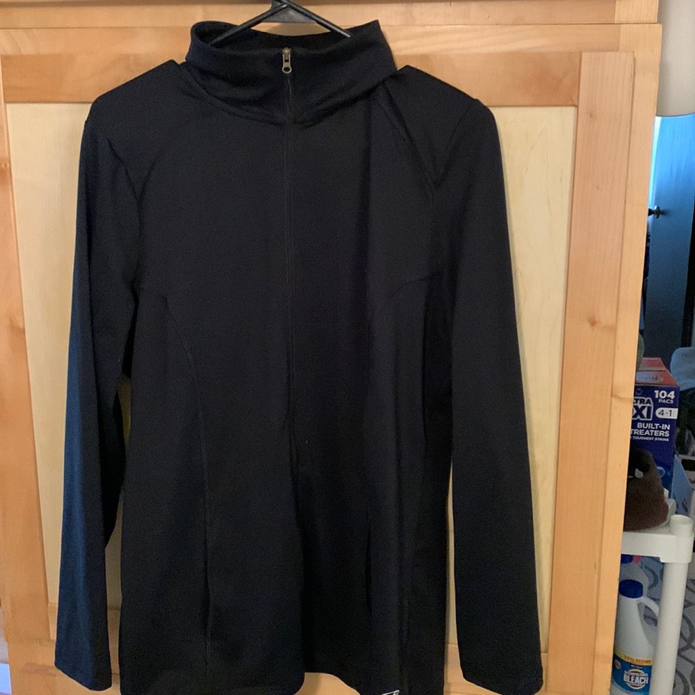C9 by Champion. Size large